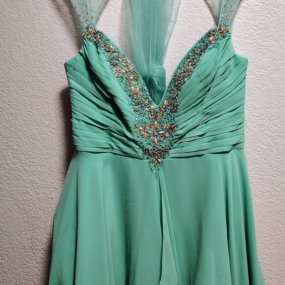 Stunning Mint Green Prom Dress with Embellished Bodice